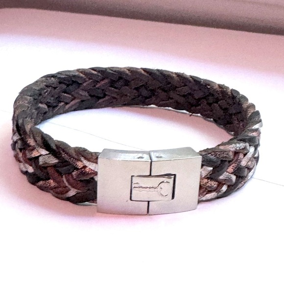 🧩 Fossil Tri-Colour Braided Leather Bracelet – Edgy & Effortlessly Cool 🖤✨ - Picture 1 of 16